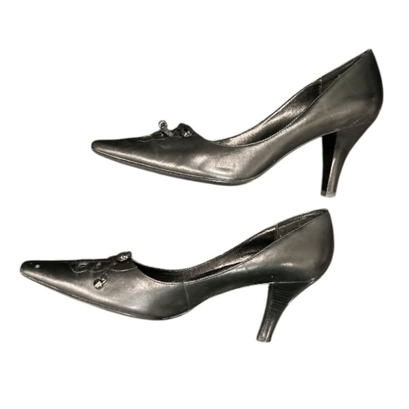 Worthington Black Pointed Toe Pump, gently used in good condition, size 9M. - Picture 7 of 9